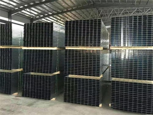 金久建材 專(zhuān)注品質(zhì)與服務(wù)，打造領(lǐng)先的輕鋼龍骨生產(chǎn)廠家